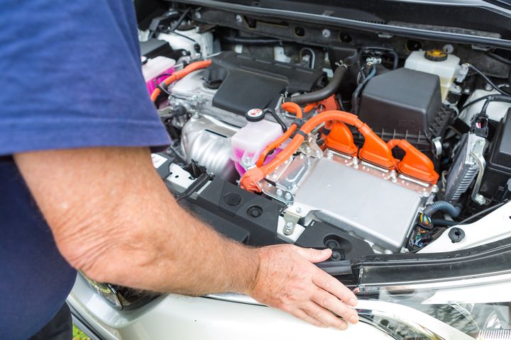 Hybrid Maintenance In East Rochester, NY Hybrid Maintenance In East Rochester, NY